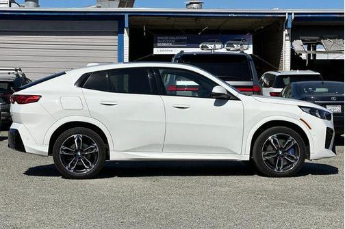 2025 BMW X2 xDrive28i