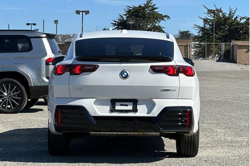 2025 BMW X2 xDrive28i