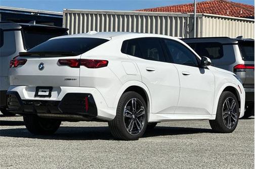 2025 BMW X2 xDrive28i