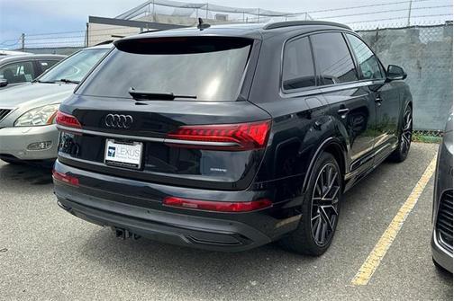 2023 Audi Q7 55 Prestige