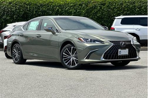 2025 Lexus ES 300h Base