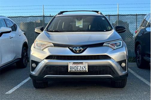 2018 Toyota RAV4 SE