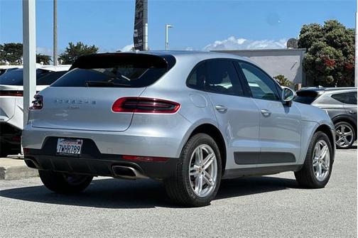 2017 Porsche Macan Base