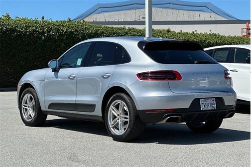 2017 Porsche Macan Base
