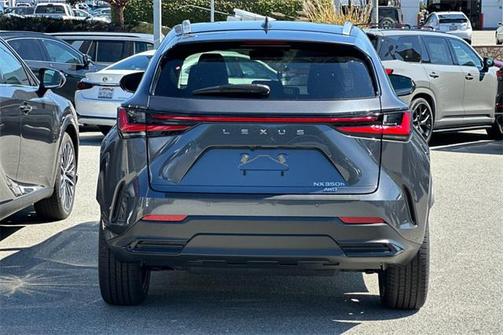 2025 Lexus NX 350h Premium