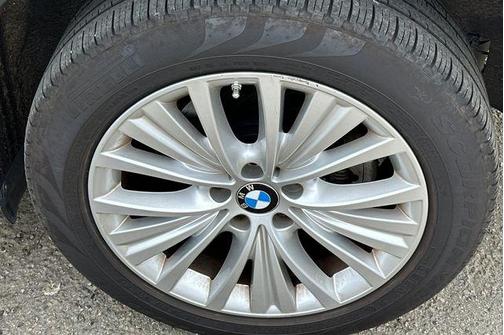 Imperial Blue Metallic 2017 BMW X5 xDrive35d