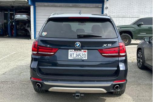 Imperial Blue Metallic 2017 BMW X5 xDrive35d