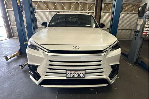 Pearl 2025 Lexus TX 500h F SPORT Premium
