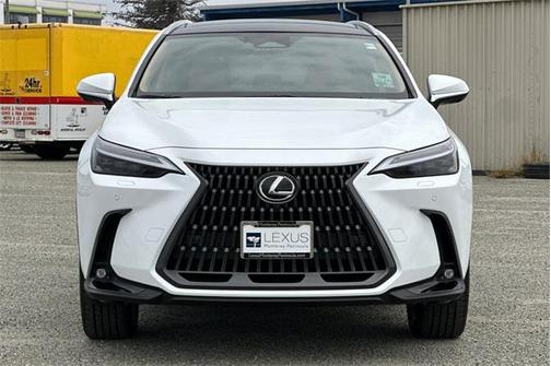 2026 Lexus NX 450h+ Luxury