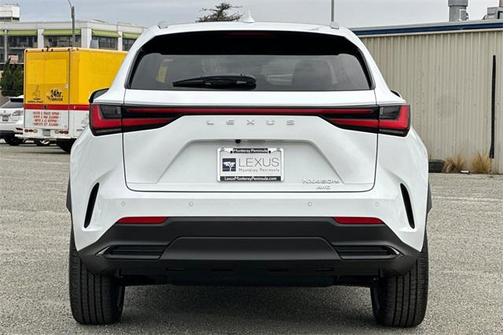 2026 Lexus NX 450h+ Luxury