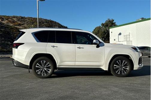 2024 Lexus LX 600 Premium