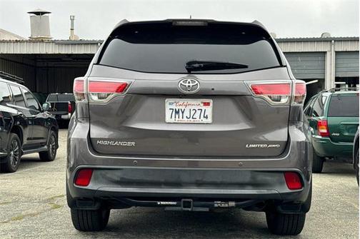 2015 Toyota Highlander Limited Platinum