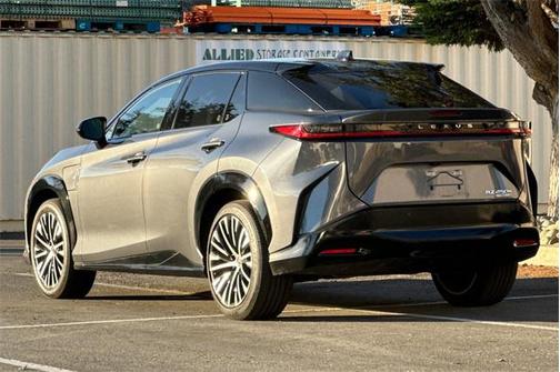 2023 Lexus RZ 450e Luxury
