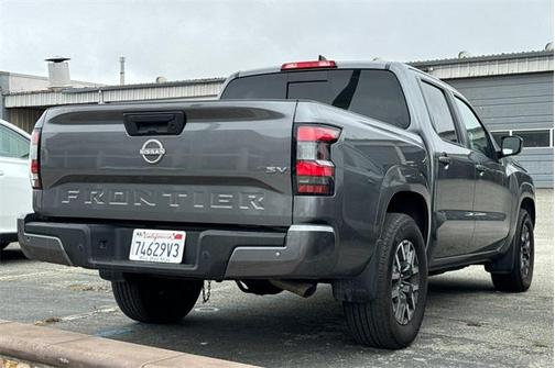 2023 Nissan Frontier SV