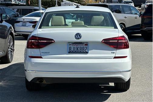 2019 Volkswagen Passat 2.0T Wolfsburg Edition