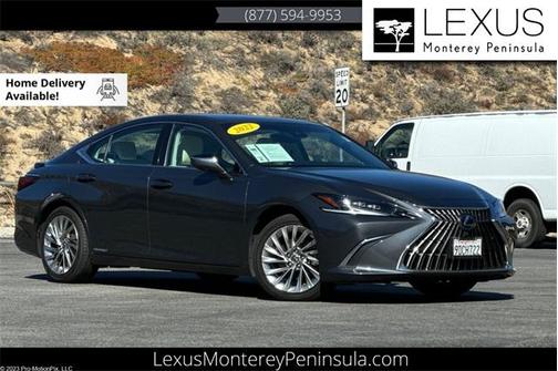 2022 Lexus ES 300h Luxury