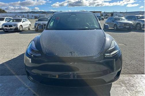 2024 Tesla Model Y Long Range Dual Motor All-Wheel Drive