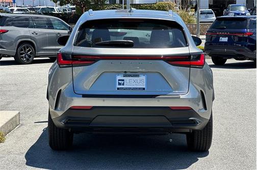2025 Lexus NX 350h Premium