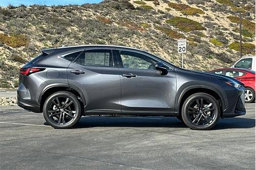 2026 Lexus NX 450h+ Luxury