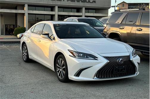 2021 Lexus ES 300h Base