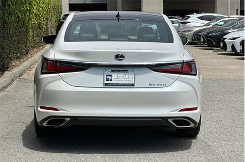2025 Lexus ES 350 Base