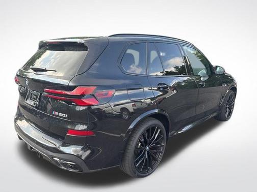 2025 BMW X5 M60i