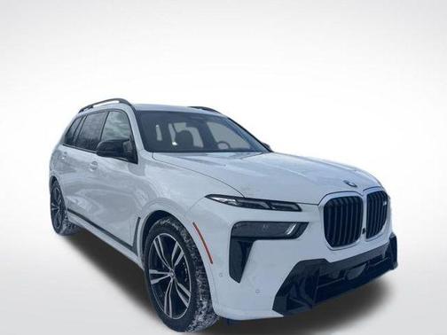 2025 BMW X7 M60i