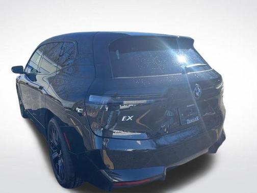 2025 BMW iX xDrive50