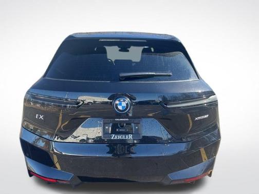 2025 BMW iX xDrive50