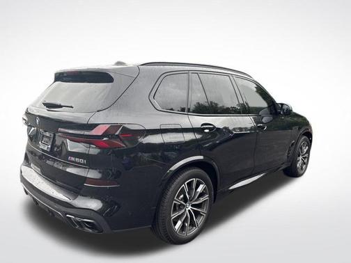 2025 BMW X5 M60i