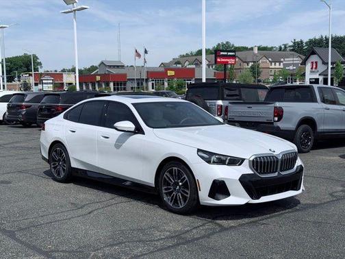 Mineral White Metallic 2026 BMW 530 xDrive