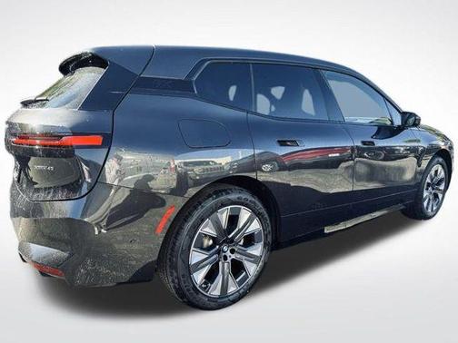 2026 BMW iX xDrive45