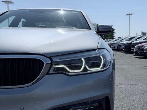 Glacier Silver Metallic 2017 BMW 540 xDrive