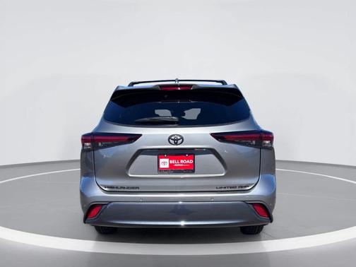 Metal 2026 Toyota Highlander Limited