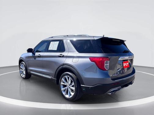 Carbonized Gray Metallic 2023 Ford Explorer Platinum
