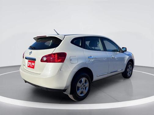 Pearl White 2012 Nissan Rogue S
