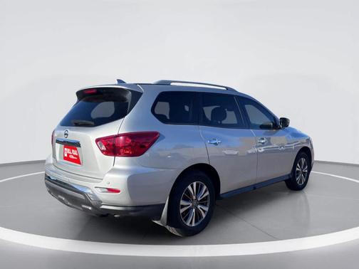 Brilliant Silver Metallic 2020 Nissan Pathfinder S