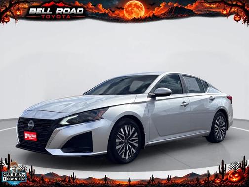 Brilliant Silver Metallic 2024 Nissan Altima 2.5 SV