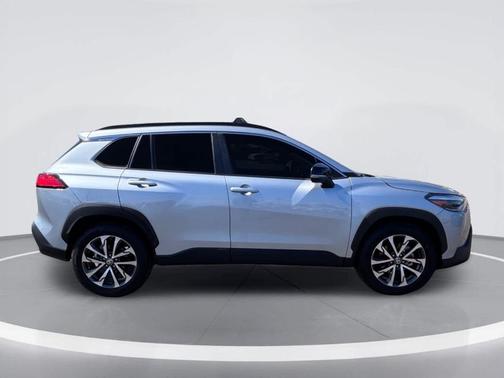 Sonic Silver 2025 Toyota Corolla Cross XLE