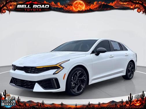 Snow White Pearl 2026 Kia K5 GT-Line