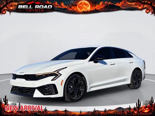 Snow White Pearl 2026 Kia K5 GT-Line