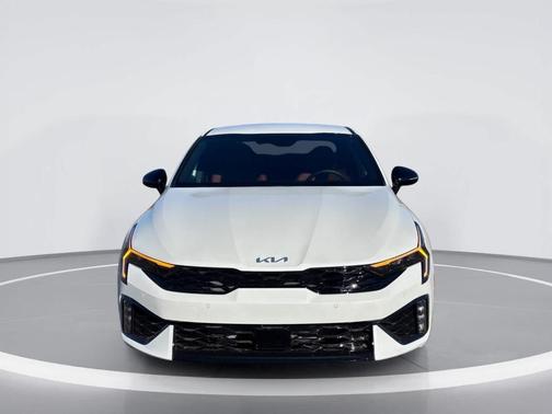 Snow White Pearl 2026 Kia K5 GT-Line