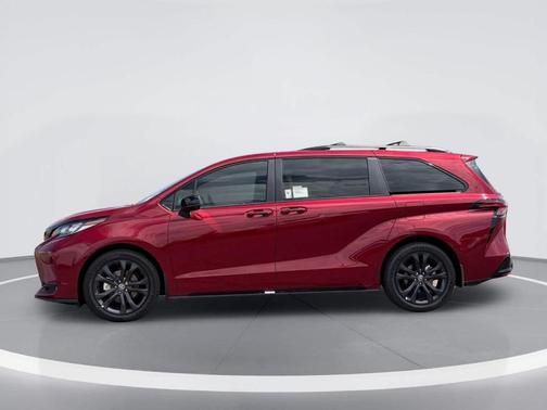 Ruby Flare Pearl 2026 Toyota Sienna XSE 7 Passenger