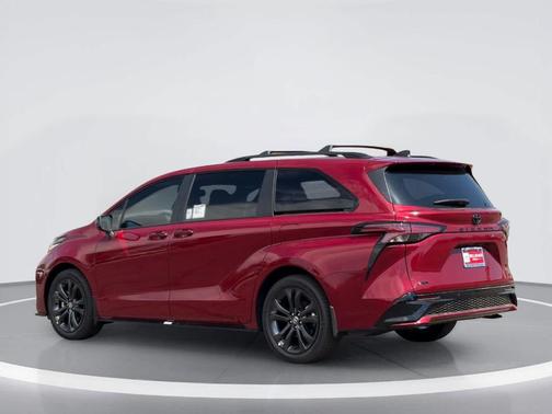 Ruby Flare Pearl 2026 Toyota Sienna XSE 7 Passenger