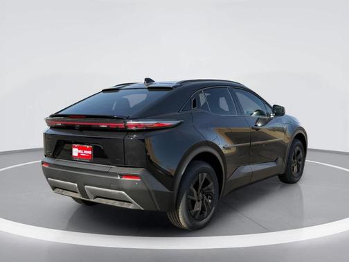 Midnight Black Metallic 2026 Toyota C-HR SE