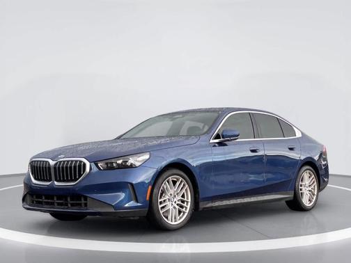 Phytonic Blue Metallic 2025 BMW 530 i