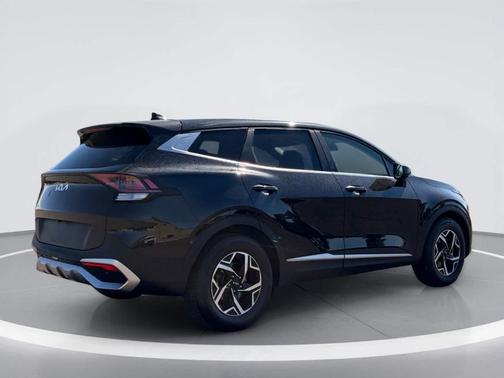 Fusion Orange 2023 Kia Sportage LX