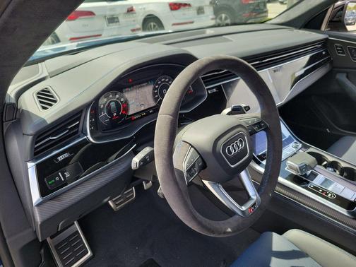 Ascari Blue Metallic 2026 Audi RS Q8 4.0T