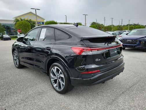 Mythos Black Metallic 2024 Audi Q4 e-tron Sportback Premium Plus 50 quattro