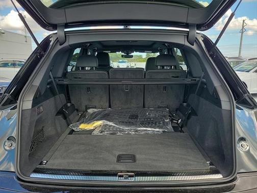 2025 Audi Q7 55 Premium